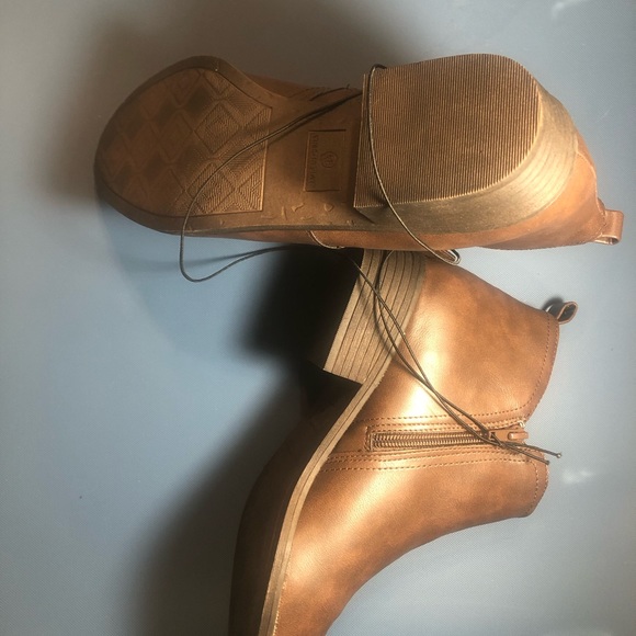 Women American Ragcie Ankle Boots - Picture 5 of 5